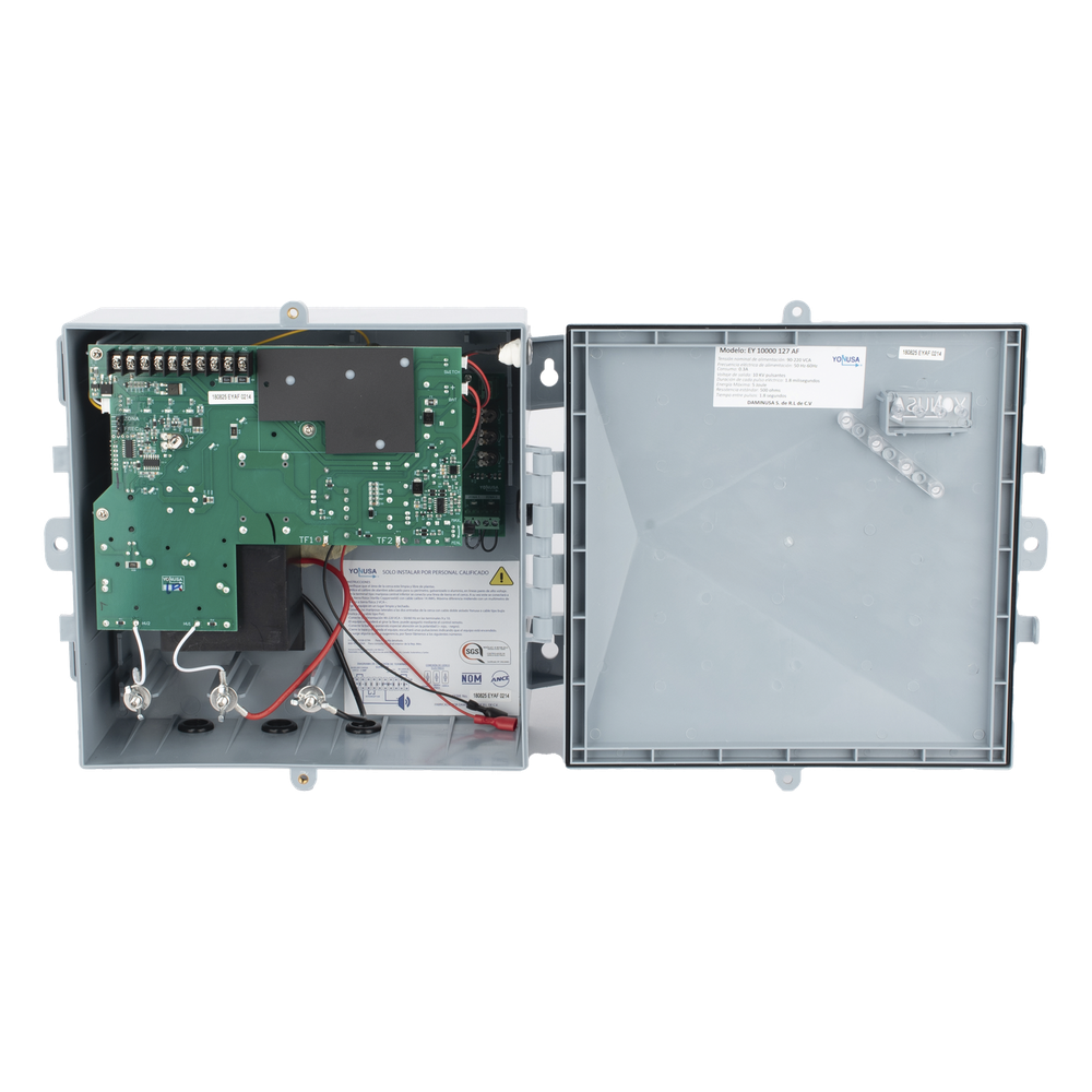 Energizador para Cerco Eléctrico Anti-Plantas / 10,000 Volts / 10,000 Metros Lineales / Alimentación AC 127-220V o Solar / Control Remoto RF 433 MHz / Sistema de Alarma Integrado / Salida Auxiliar 12Vdc 1.5A / Respaldo con Batería Int