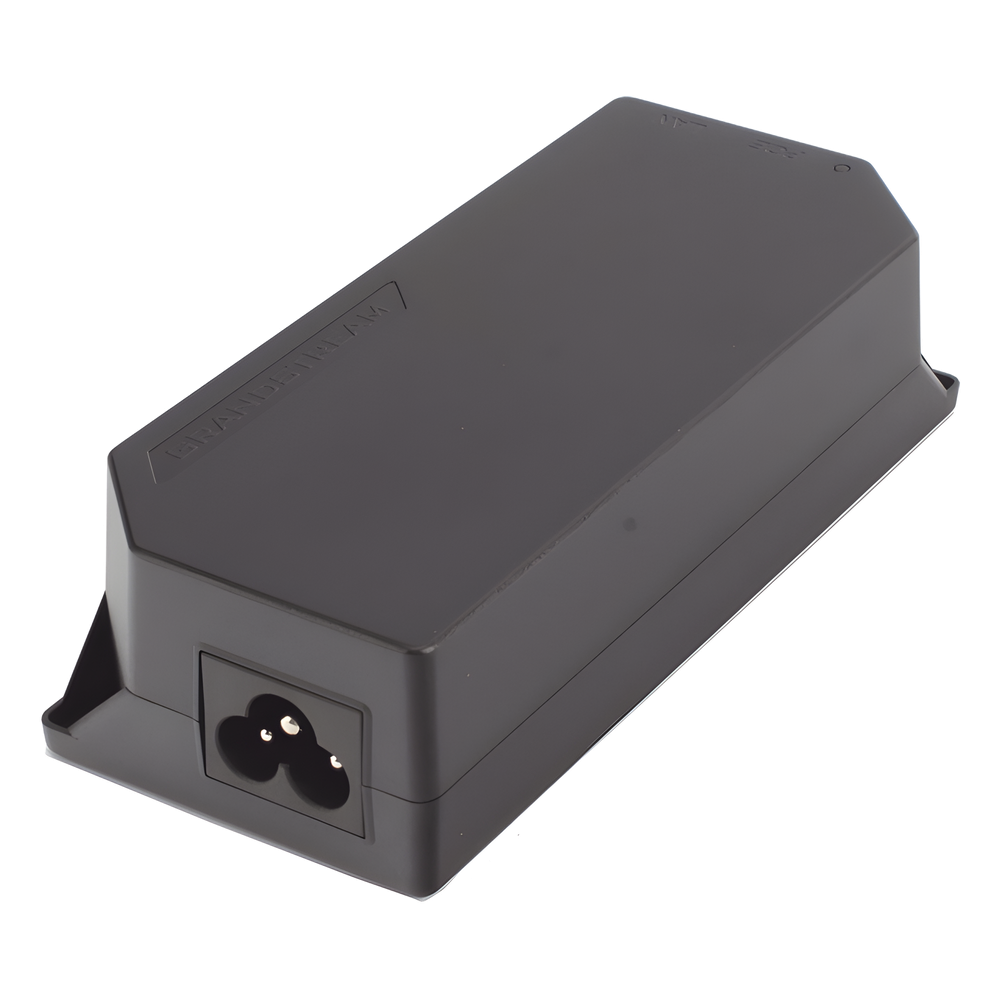Power over Ethernet Injector / 3 Modelos: 15W / IEEE 802.3 af / Puertos 2.5G y 10G / Plug-and-Play / Alimentación 100-240VAC