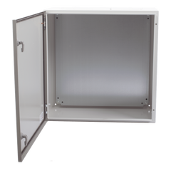 Gabinete de Acero IP66 Uso en Intemperie (600 x 600 x 300 mm) con Placa Trasera Interior Metálica y Compuerta Inferior Atornillable (Incluye Chapa y Llave T).
