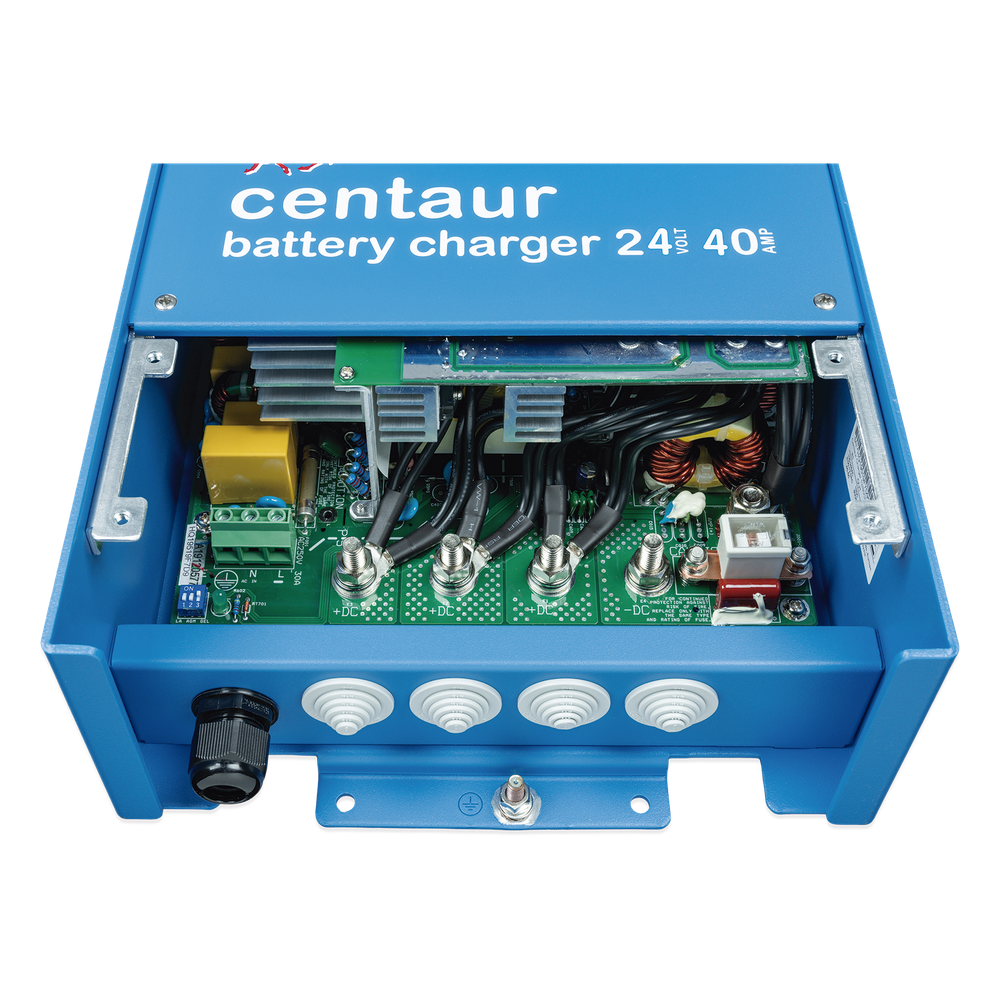 Centaur 24/40 / Cargador de Baterías 24V, 40A / Para Ambientes Marinos y Terrestres. /  Bancos de 160 a 400 Ah