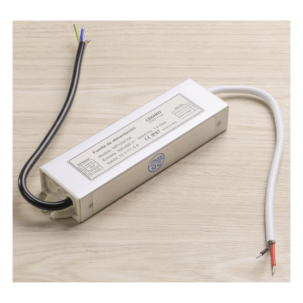 Fuente 12 V / 5 Amperes / Waterproof / Intemperie grado IP67